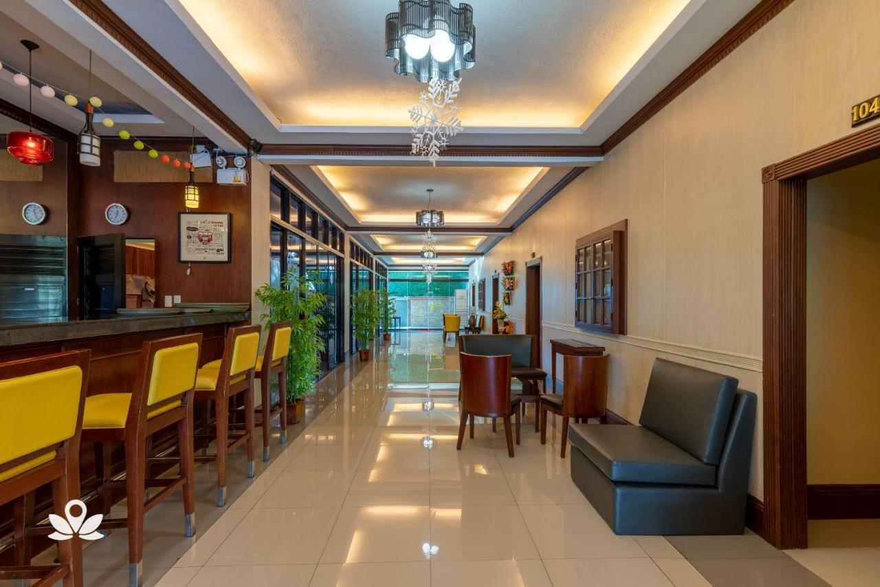 เซน รูม โรซาริโอ รีสอร์ต บาตังกัส Hotel Batangas ภายนอก รูปภาพ